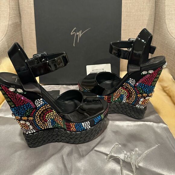 GIUSEPPE ZANOTTI LOLAS SAND, VERNICE NERO TOMAIA , LOVE & PEACE Wedge size EU 36 - Picture 10 of 15